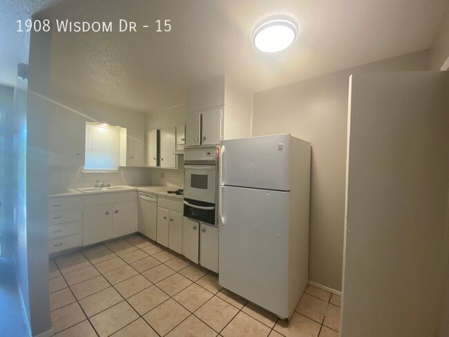 Photo - 1908 Wisdom Dr Unit 15