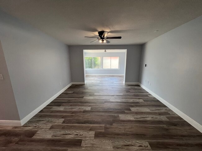 Photo - 4805 23rd St W