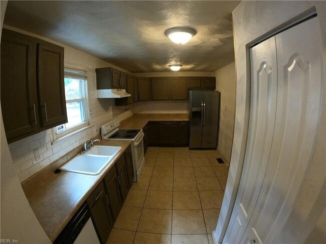 Photo - 4000 Elkhorn Ave