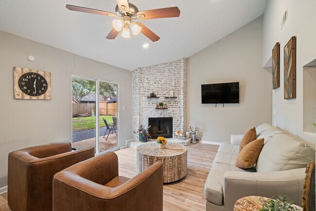 Photo - 2523 Village Oak Dr.