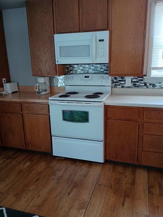 Photo - 1012 5th Ave E