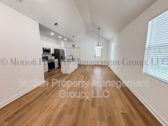 Photo - 1121 Wilmington Ave