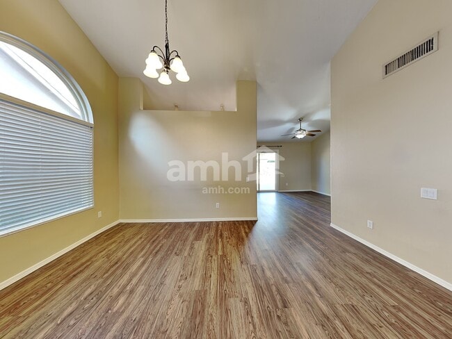 Photo - 1380 W Gail Dr