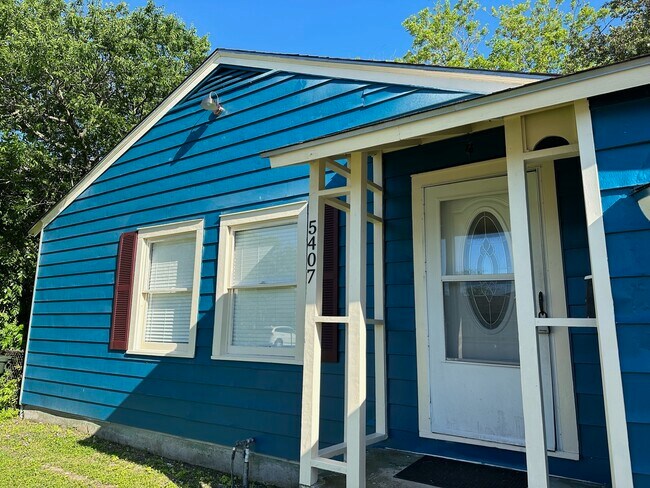 Photo - 5407 Menard Ave