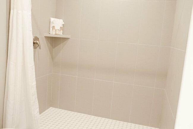 Photo - Short term lease options! Spacious Condo i... Unit 7