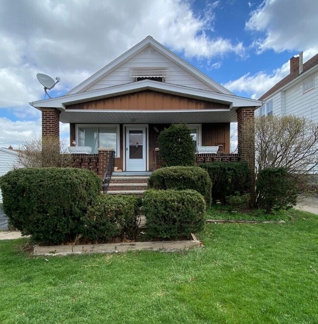 Building Photo - 5103 E 114th St Unit 5103 E 114th St UP