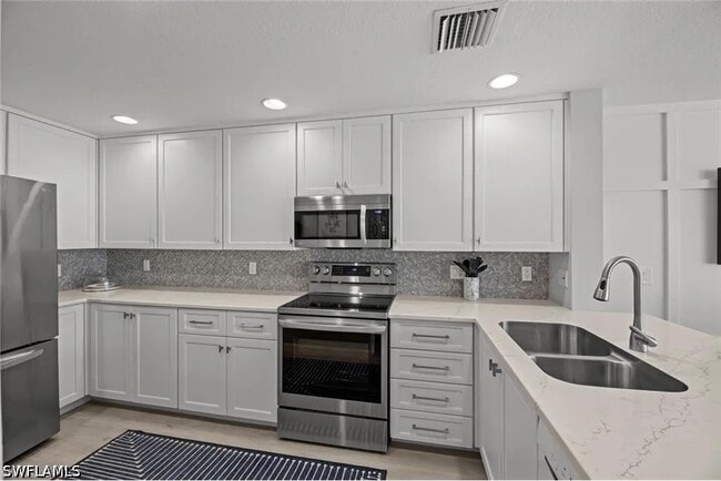 Photo - 15561 Latitude Dr