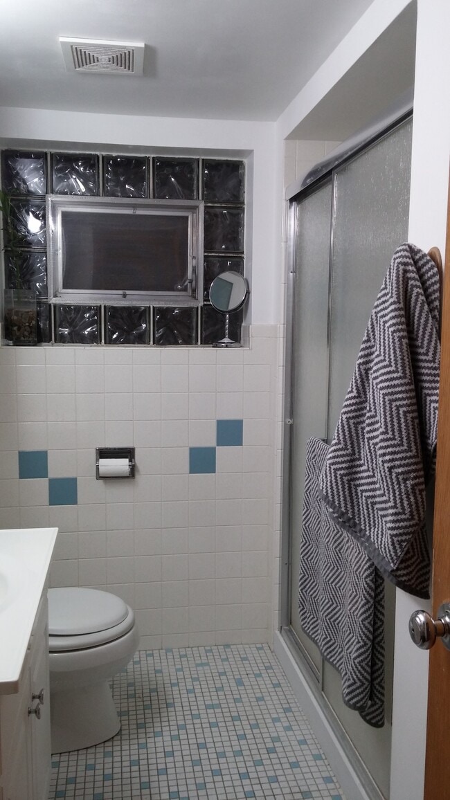 Photo - 5009 N Mango Ave Unit 3