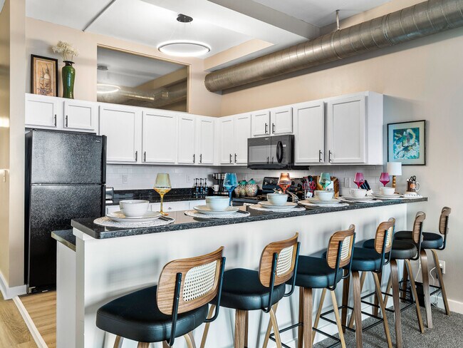 Photo - 1211 W 9th St Unidad ID1061095P