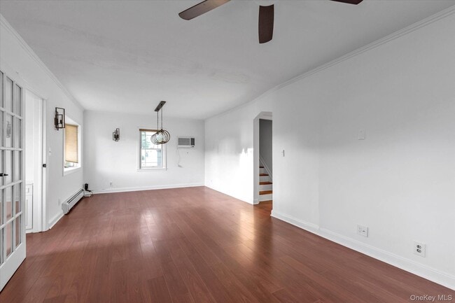 Photo - 265 Jefferson St
