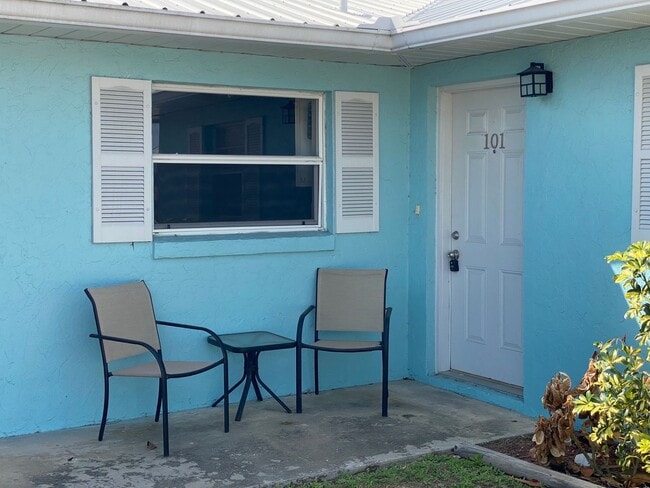 Photo - Locke Street Triplex Units Unidad 907  101