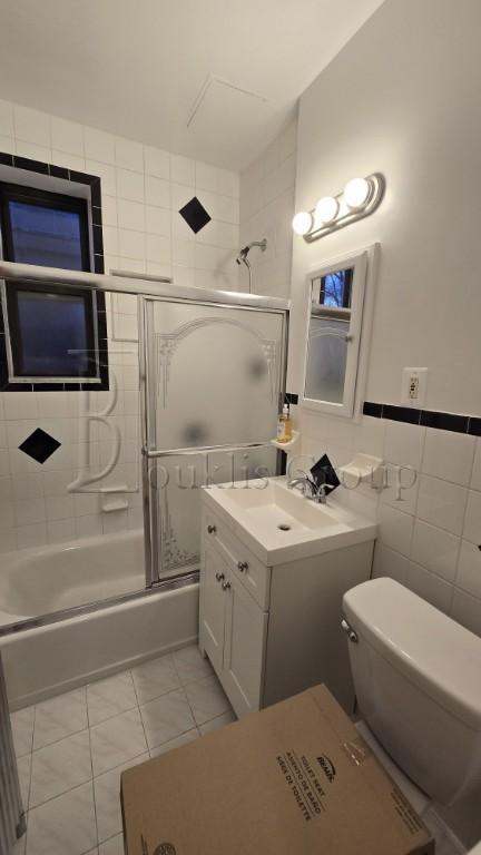 Photo - 1 bedroom in ASTORIA NY 11103 Unit 2R