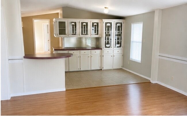 Photo - 200 Murls Lake Rd