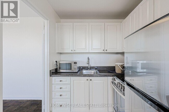 Photo - 485 Kingston Rd Unit 902