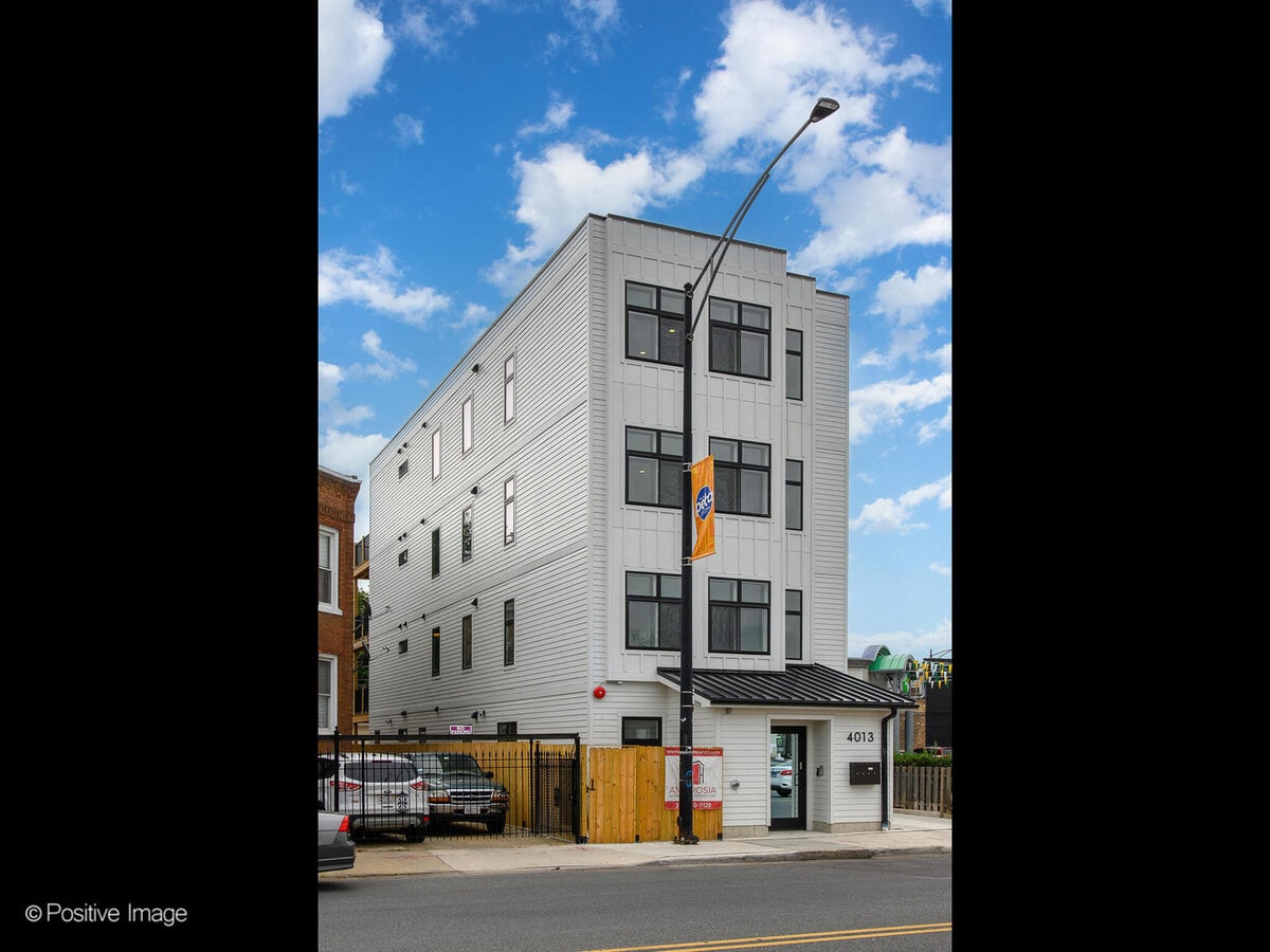 Photo - 4013 N Pulaski Rd Unit 3