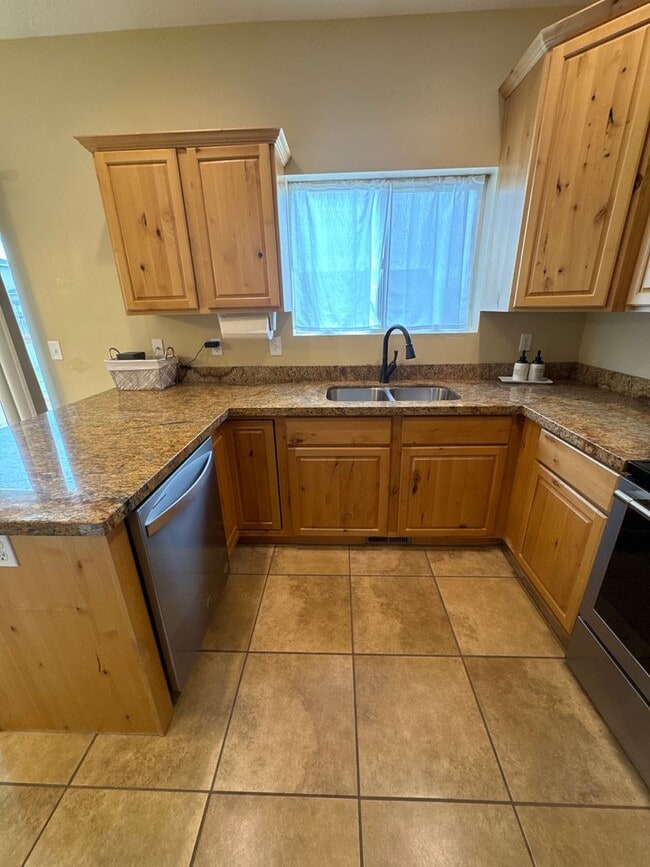 Photo - Beautiful 6 bedroom Single Family Home
