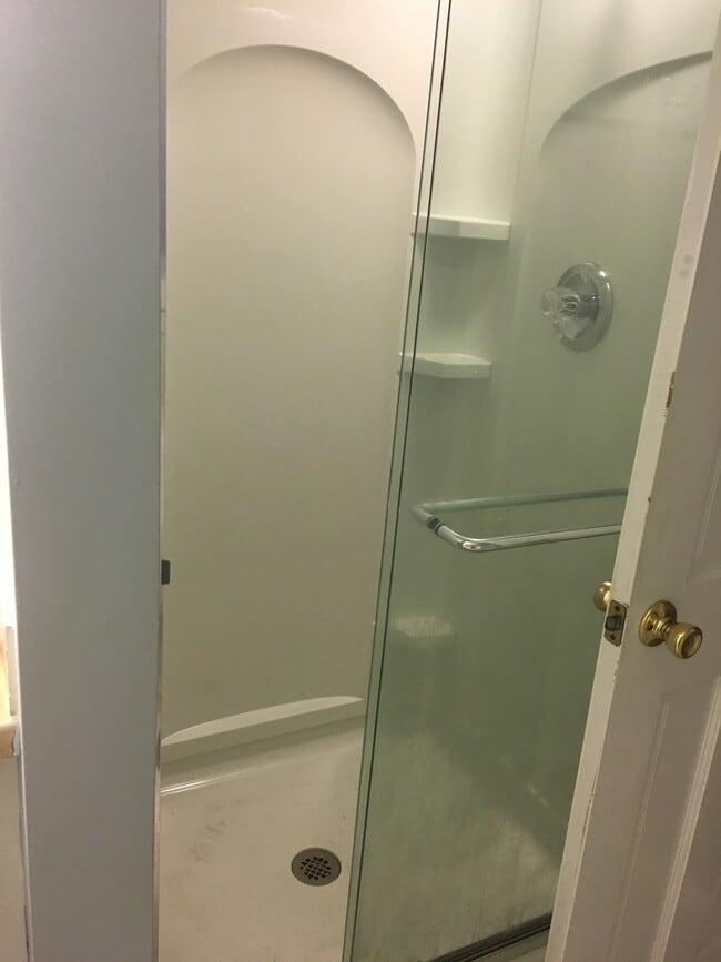 Photo - 11 Monroe Ave Unit 2