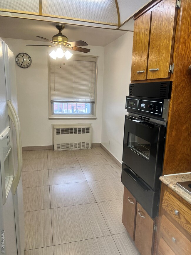 Photo - 1019 E 104th St