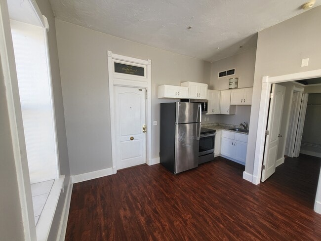 Photo - 427 10th Ave W Unidad Loft 5