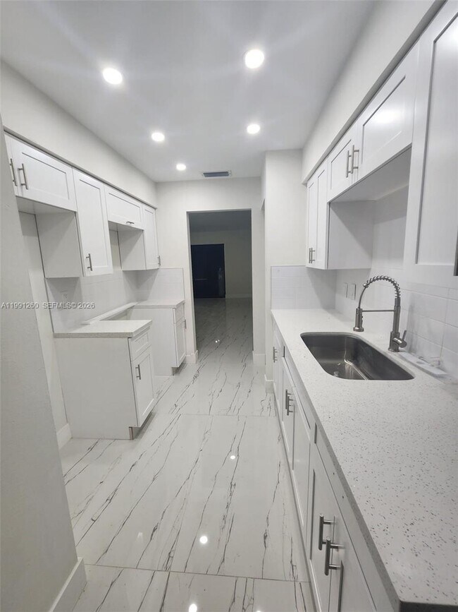 Photo - 1459 Yellowthroat St