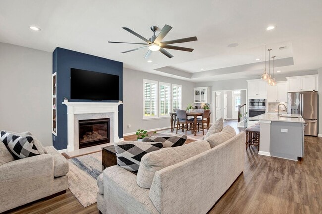 Photo - Savannah Quarters!