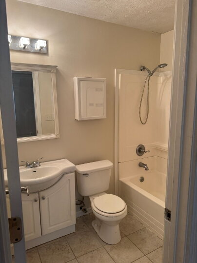 Photo - "Charming 3-Bedroom Home with 2 Full Baths in Indianapolis – Perfect Blend of Comfort and Conveni...