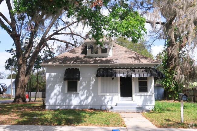 Building Photo - 808 McLendon St Rental