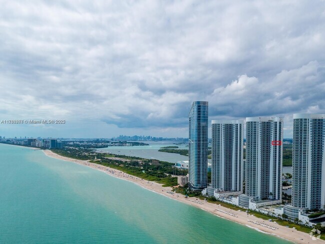 Building Photo - 15901 Collins Ave Unit 3004 Rental