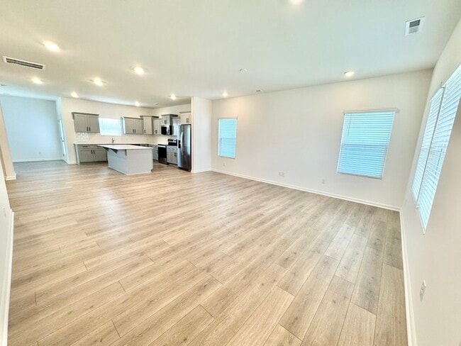 Photo - BRAND NEW 4BD/2.5 BATH HOUSE - KENSINGTON ...