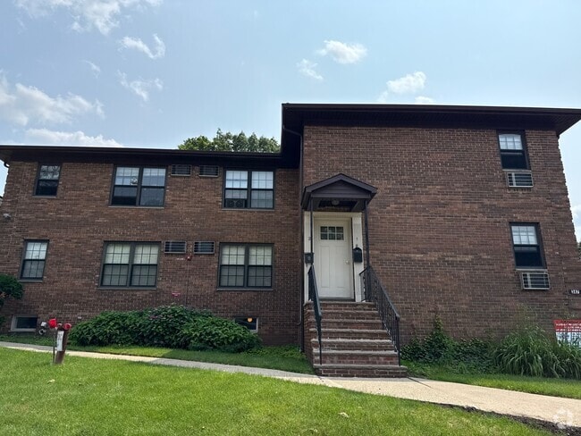 Building Photo - 387 Passaic St Unit 10 Plex Realty Rental