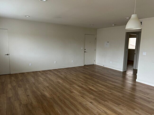 Main Entrance/Living Room