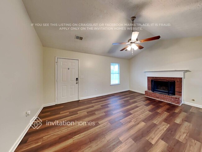 Photo - 151 Greenleaf Dr