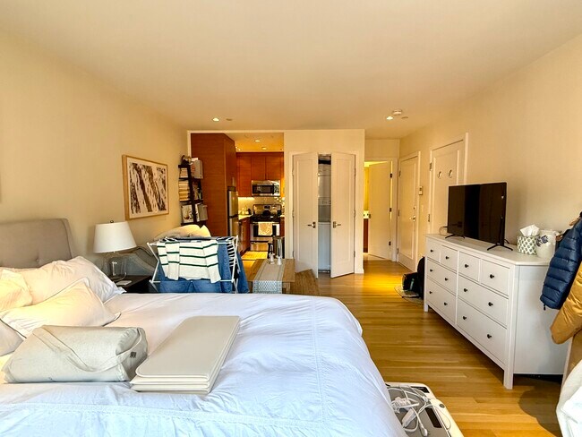 Photo - 209 Newbury St Unit 3R