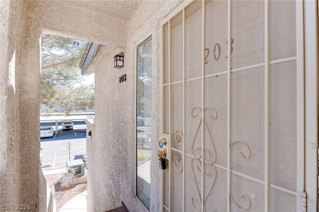 Photo - 5150 Mandalay Springs Dr Unit 203