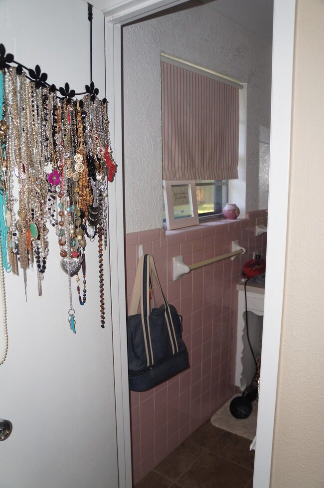 Photo - 7400 Deaver Dr