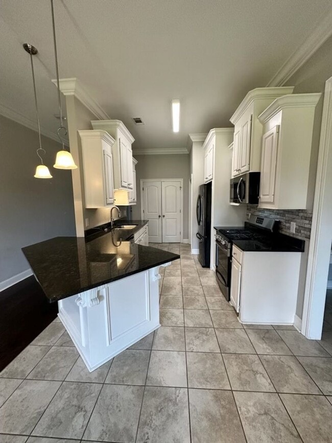 Photo - Beautiful Newer 3 Bedroom Home in Pearl!!!
