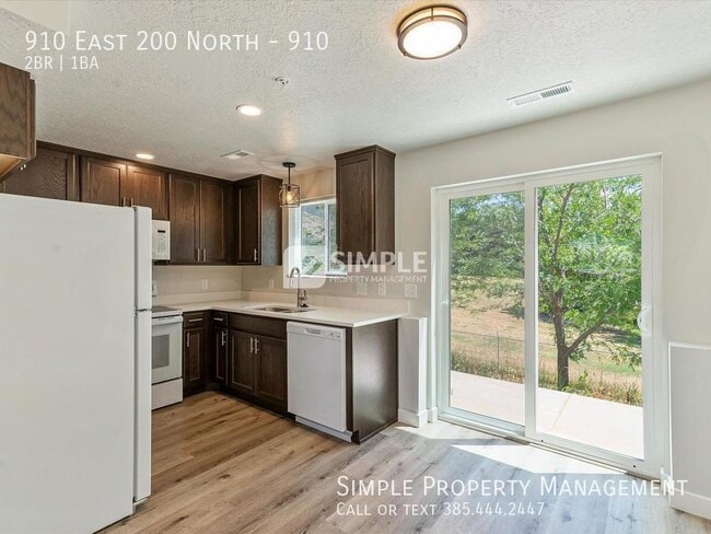 Photo - 910 E 200 N Unit 910
