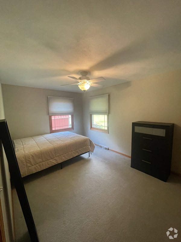 Building Photo - 6542 Erin Way Rental