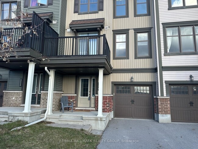 Photo - 226 Halyard Way