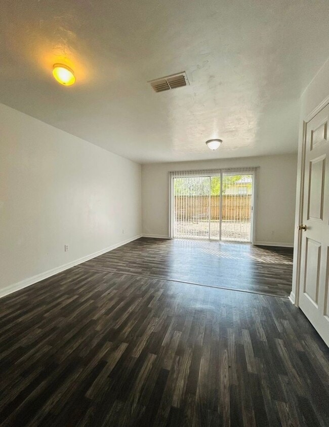 Photo - 3427 SW 28th Terrace Unit 3427 D
