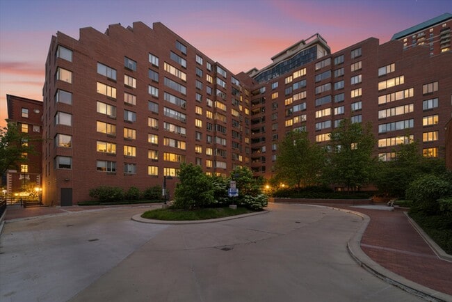 Photo - 801 S Plymouth Ct Unit 713