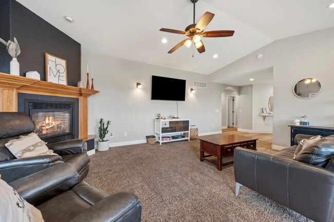 Photo - 3213 Hemlock Ct Unit ID1296500P