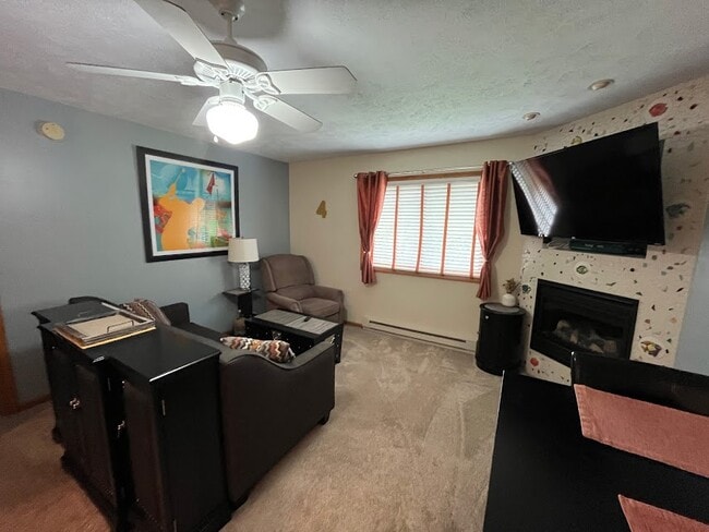 Photo - 743 Maplewood Ln Condo Unit #7