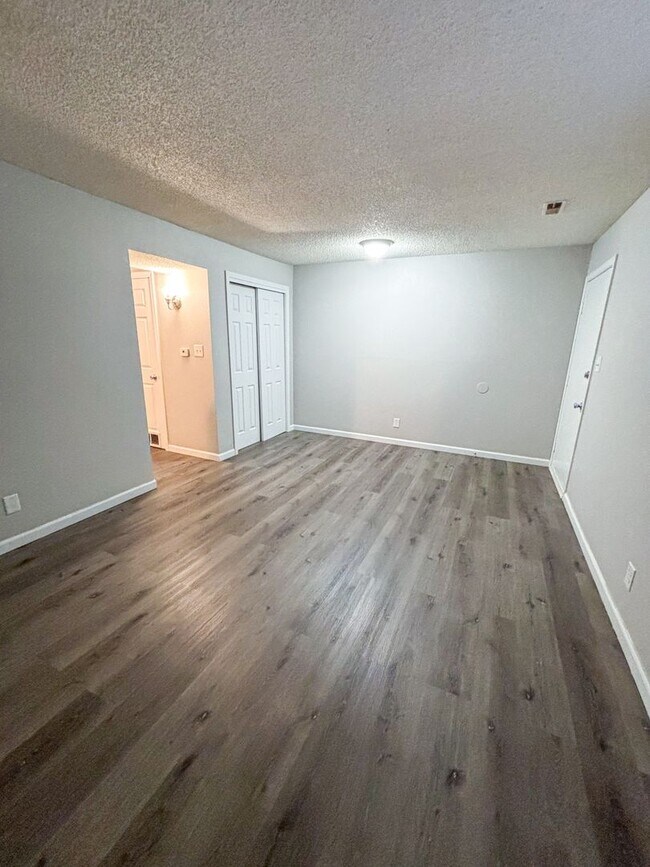 Harrison Street Apartments