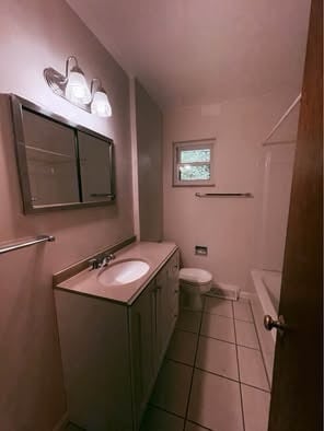 3927 Kent Rd