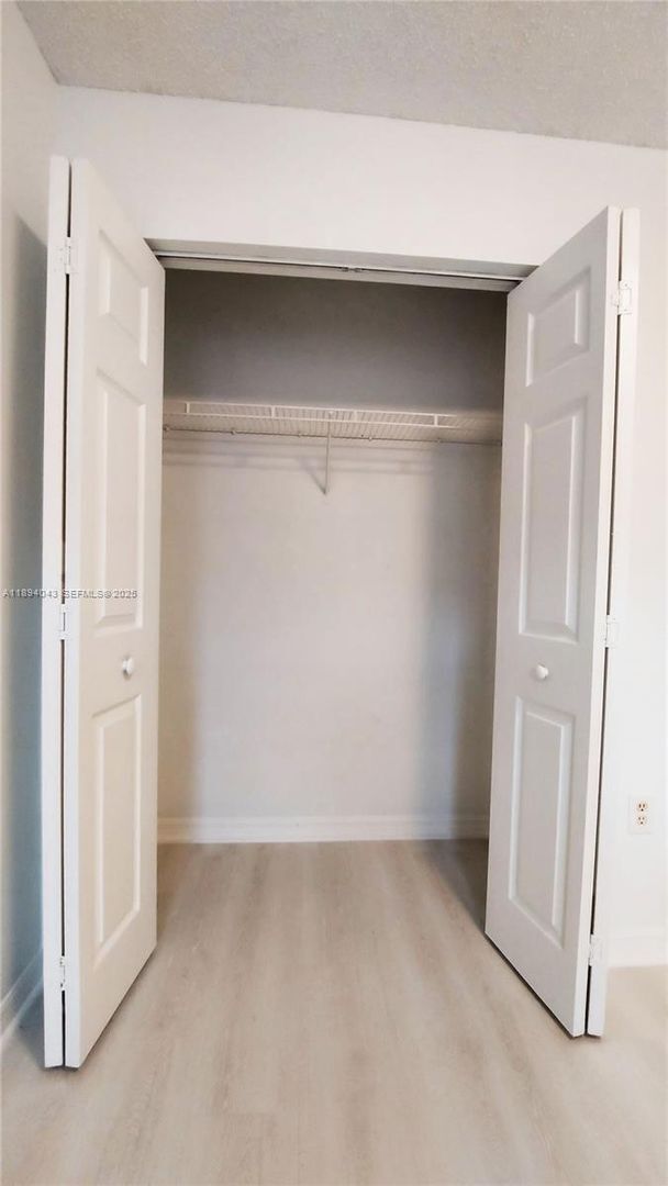 Photo - 2457 Centergate Dr