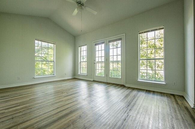 Photo - 2204 San Gabriel St Unit 205