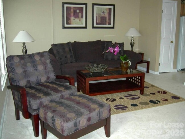 Photo - 809 Dillard Rd