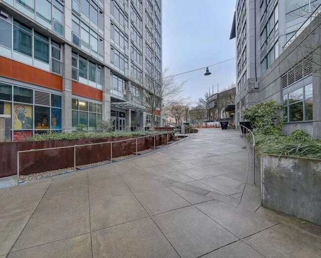Photo - Charming 1 bedroom  1 bath Condo in Portland's Downtown Goose Hollow Neighborhood, with Utilities...