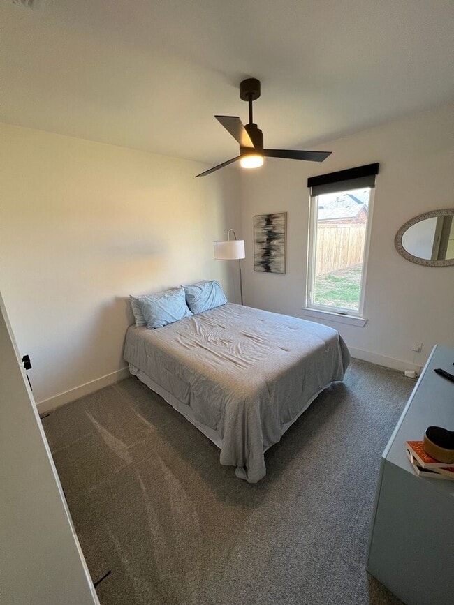 Photo - 4 Bedroom 3 bath in Escondido Ranch!